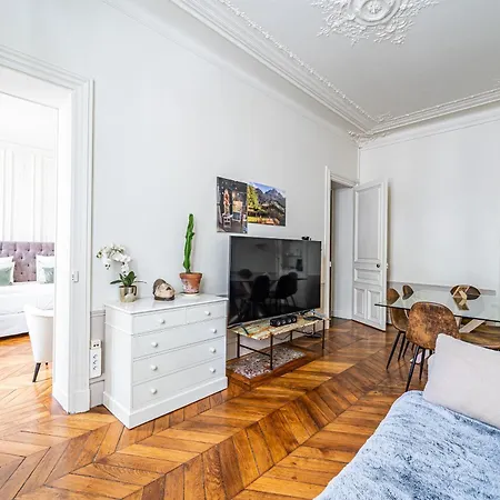 公寓 3bdr & 2 Bathrooms Next To Champs Elysees, Opera *
