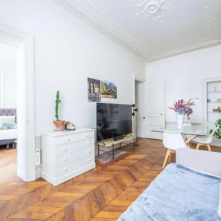 3bdr & 2 Bathrooms Next To Champs Elysees, Opera 公寓 巴黎