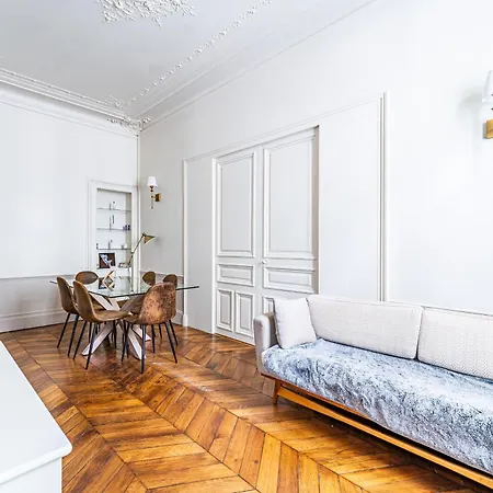 3bdr & 2 Bathrooms Next To Champs Elysees, Opera 公寓